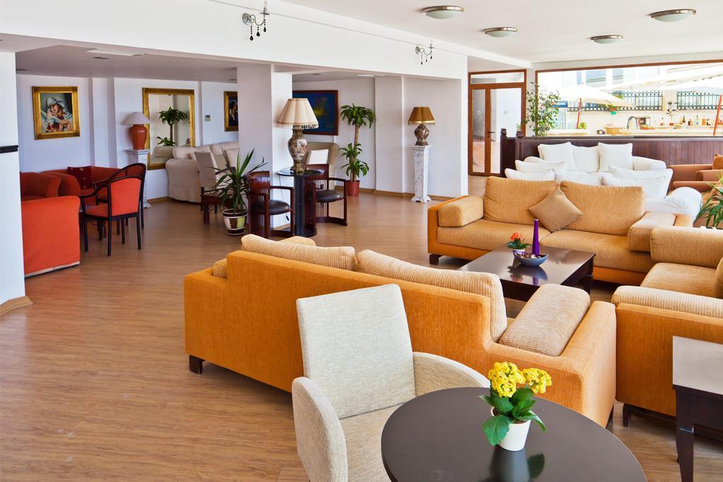 Ada Beach Hotel Karavas  Ngoại thất bức ảnh